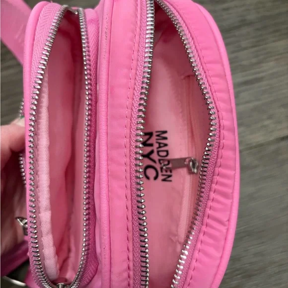 Madden NYC Pink Crossbody Bag with Detachable Strap Pouch - Picture 4 of 8